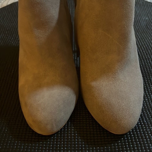 Suede Booty - Picture 3 of 4